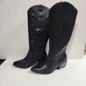 Madden NYC women’s black cowgirl boots